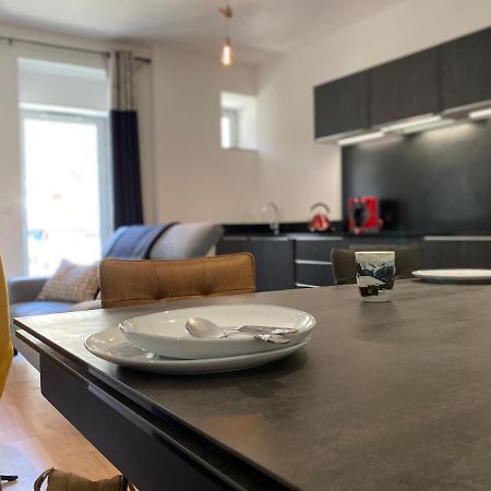 Ferienwohnung Plein Centre, T3 5P Totalement Renove 55M2. Wifi Cauterets Exterior foto